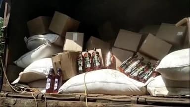 कटकमदाग: रजहर गांव के जंगल में उत्पाद विभाग ने ₹50 लाख की अवैध विदेशी शराब को किया बरामद