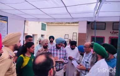 ਡੇਰਾਬਸੀ: ਡੀਸੀ ਆਸ਼ਿਕਾ ਜੈਨ ਵੱਲੋਂ ਭਾਖਰਪੁਰ ਵਿਖੇ ਲੱਗੇ ਕੈਂਪ ਆਪ ਦੀ ਸਰਕਾਰ ਆਪ ਦੇ ਦੁਆਰ ਮੁਹਿੰਮ ਵਿੱਚ ਸ਼ਿਰਕਤ ਕਰ ਲੋਕਾਂ ਨਾਲ ਮੁਲਾਕਾਤ ਕੀਤੀ