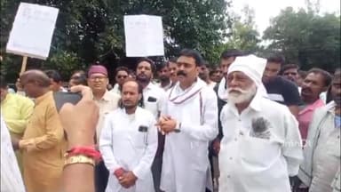 बाबई: माखननगर क्षेत्र में समय पर मूंग का भुगतान नहीं होने से नाराज किसानों ने विरोध प्रदर्शन कर तहसीलदार को सोंपा ज्ञापन