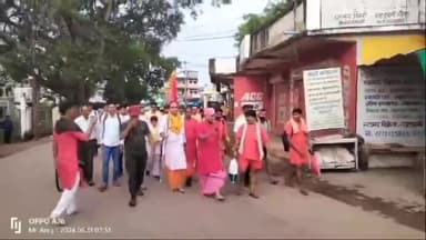 गुनौर: पन्ना जुगलकिशोर से कामतानाथ सरकार चित्रकूट के लिए पद यात्रा रवाना