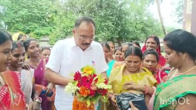 गोड्डा: किसान भवन गोड्डा में पोषण सखियों द्वारा विधायक प्रदीप यादव का आभार व्यक्त किया