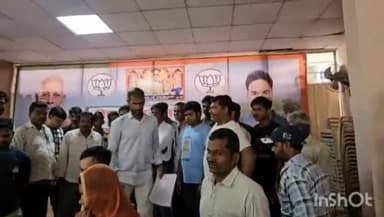 चित्तौड़गढ़: भोई खेड़ा क्षेत्र के लोगों ने MLA आक्या के समक्ष उठाया संगम महादेव की जमीन बिरला सीमेंट के नाम दर्ज होने का मामला