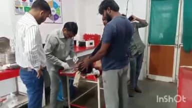 सारंगपुर: सारंगपुर एन एच 52 हाईवे भूरा खेड़ी जोड़ के पास अज्ञात वाहन ने बाइक को मारी टक्कर बाइक सवार दो युवक हुए गंभीर घायल