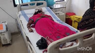 कोचस: कोचस थाना क्षेत्र के कोचस रोड में बाइक से गिरकर एक महिला हुई जख्मी।