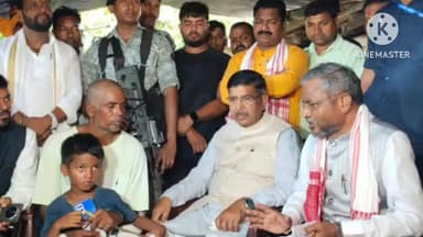 ओरमांझी: उत्पाद सिपाही दौड़ में गिरकर ओरमांझी निवासी युवक की हुई मौत,परिजनों से मिले पूर्व मुख्यमंत्री