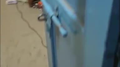 इंदौर: घर में मिला व्यक्ति का शव एमआईजी क्षेत्र की घटना कई दिन पुराना है शव जांच में जुटी पुलिस गिरने हुई मौत की आशंका