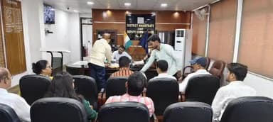 मेदिनीनगर (डालटनगंज): लिंग जांच करने वाले अल्ट्रासाउंड केंद्रों का लाइसेंस करें रद्द : डीसी शशि रंजन