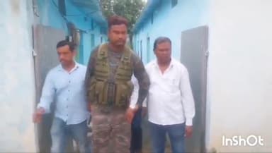 मेदिनीनगर (डालटनगंज): सदर अस्पताल लातेहार में कार्यरत फार्मासिस्ट को दस हजार रुपए की घूस लेते हुए पलामू ACB टीम ने किया गिरफ्तार