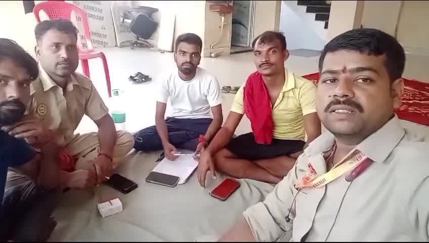 Bihar driver mahasangh se help karte hue driver bhai