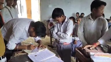 अभाविप एट के कार्यकर्ताओं ने विद्यालयों में चलाया सदस्यता अभियान।
#ABVPMembershipDrive
@abvpvoice