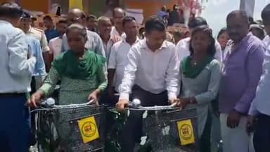 मेदिनीनगर (डालटनगंज): पलामू में आपकी योजना आपकी सरकार आपके द्वार कार्यक्रम के तहत एक सप्ताह में आए 95 हजार 695 से अधिक आवेदन