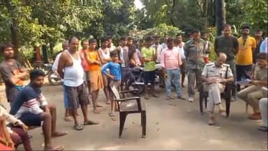 मोतिहारी: हरसिद्धि थाना क्षेत्र के लौकरिया गांव में एक युवक की हत्या कर शव को फेंका, जांच में जुटी पुलिस