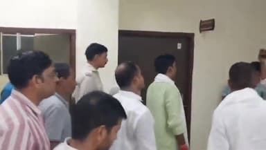 बक्सर: बिहार में स्वास्थ्य सेवाओं की स्थिति चिंताजनक: विधायक मुन्ना तिवारी