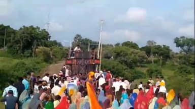 बदनावर: ग्राम ग्वालरुंडी में,भागवत कथा का हुआ समापन,आचार्य श्री शर्मा ने कहा, युवा पीढ़ी को, धार्मिक संस्कार सिखाना चाहिए।