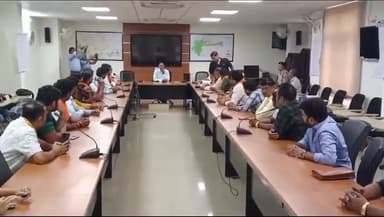 ग्वालियर गिर्द: सर्व हिंदू समाज के लोगों ने ग्वालियर एसपी ऑफिस पहुंचकर प्रभारी एसपी से की मुलाकात