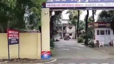 सहजनवा: हरपुर बुदहट के एक गांव में घास काट रही युवती से पट्टीदार और उसके सहयोगी ने किया छेड़छाड़, कपड़े फाड़े