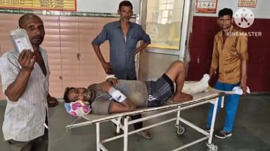 रामपुर: थाना अजीम नगर क्षेत्र के जेठानिया के पास डंपर और मोटरसाइकिल की टक्कर में मोटरसाइकिल सवार हुआ घायल