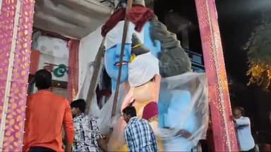 शाजापुर: शाजापुर में देर रात को निकला टेंशन चौराहे के गणपति का चल समारोह,  स्थापित की 20 फिट ऊंची मूर्ति