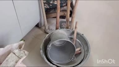 थावे: थावे थाना की पुलिस ने सरकारी जमीन पर किए जाने वाले अवैध निर्माण कार्य को रोका, कई सामान जब्त।