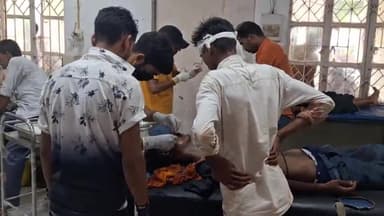 पूर्णिया पूर्व: ओरलाहा गांव के समीप सड़क हादसे में बाइक सवार तीन लोग हुए घायल GMCH में भर्ती