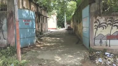 देवघर: डाबर ग्राम पुलिस लाइन के समीप रेलवे ट्रैक पर मिला व्यक्ति का शव, सदर अस्पताल में किया गया पोस्टमार्टम