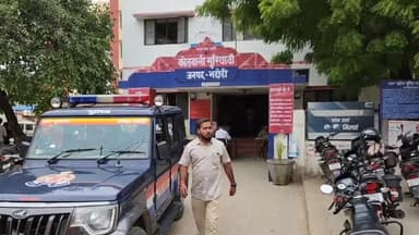 भदोही: सुरियावां थाना पुलिस ने 330 ग्राम गांजा के साथ एक आरोपी को किया गिरफ्तार