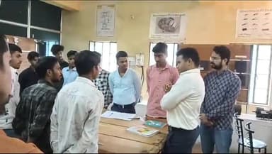चित्तौड़गढ़: गांधीनगर स्थित आईटीआई का जिला कलेक्टर आलोक रंजन ने किया निरीक्षण
