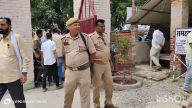 धनघटा: गागरगाढ़ ग्राम पंचायत के ग्राम प्रधान की धनघटा तहसील पर हो रही पुनर्मतगणना