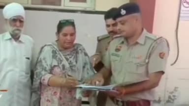 जगाधरी: गांधी नगर ट्रेन की चपेट में आने से ही मृत्यु के बाद शव की हुई पहचान पुलिस ने शव का पोस्टमार्टम करा परिजनों के किया हवाले