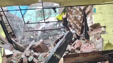 महावन में गिरा मकान जनहानि से बचे, लाखों का नुकसान