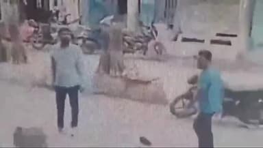 सुल्तानपुर: चौक में डकैती कांड का नया सीसीटीवी आया सामने, मंगेश ने की थी रेकी