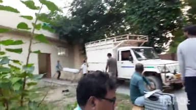 देेेवरिया: सलेमपुर में मारुति एजेंसी के पास ई रिक्शा से उतरी महिला को बाइक सवार ने मारी ठोकर ,उपचार के दौरान लखनऊ में हुई मौत