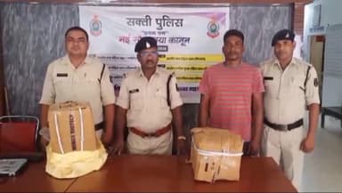 चूना भटठी के पास ग्राम रगजा मे एक व्यक्ति नशीली कफ सिरफ के साथ गिरफ्तार सक्ती पुलिस की कार्यवाही