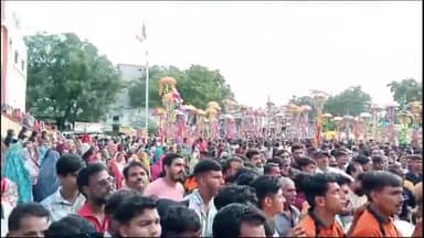 बदनावर: बदनावर क्षेत्र में हर्षोल्लास के साथ मनाया गया तेजा दशमी का पर्व, श्रद्धालुओं ने चढ़ाए निशान