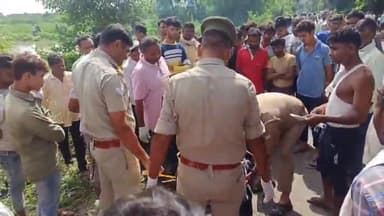 सासनी: गांव भोजगड़ी मदार गड्ढा के पास पोखर में मिला एक युवक का शव, पुलिस ने पोस्टमार्टम के लिए भेजा जिला अस्पताल