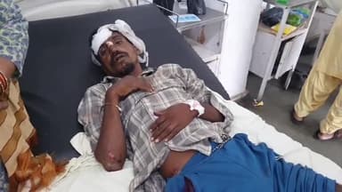 रामपुर: दलपतपुर पुल पर फोरवीलर ने मोटरसाइकिल को मारी टक्कर, हादसे में एक व्यक्ति घायल, ज़िला अस्पताल में भर्ती