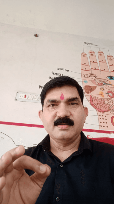 पैर छूकर आशीर्वाद लेने से विज्ञान, आध्यात्म और योग विज्ञान किस प्रकार एक साथ कार्य करता है।