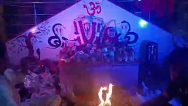 बस्सी: मोहनपुरा कस्बे में तेजाजी महाराज के मंदिर में देर रात भरा मेला आए हुए कलाकारों के द्वारा रंगारंगभजनों का कार्यक्रम