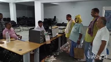 भभुआ: भभुआ बिजली विभाग में कैंप लगाकर 15 मामलों का किया गया निष्पादन