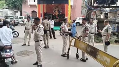 शाजापुर: डोल ग्यारस पर निकलने वाले जुलूस को लेकर शाजापुर शहर में चप्पे-चप्पे पर पुलिस बल तैनात