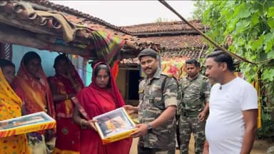 पांकी: पाकी के पिपरा ताड पुलिस ने जरूरत मंद लोगो के बीच वस्त्र का किया वितरण