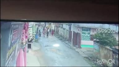 हिलसा: हिलसा के बजरंग बाग में शगुन स्वीट्स एंड फैमिली रेस्टोरेंट में बदमाशों ने  तोड़फोड़ एवं 14870 रूपया की लूट किया