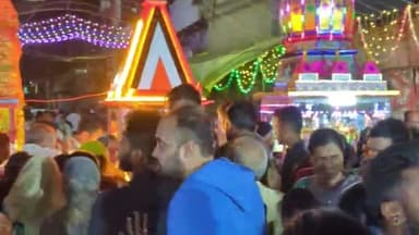 मुलताई: मुलताई नगर में बीती देर रात डोल ग्यारस के अवसर पर निकले ढोल, भगवान के दर्शन के लिए लगी भक्तों की भीड़।