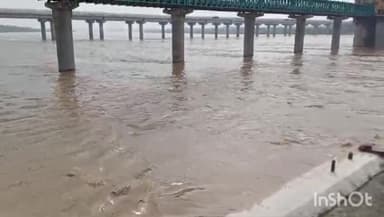 धौलपुर: खतरे के निशान से नीचे उतरी चंबल नदी, शहर में कई कॉलोनियों में हुआ जलभराव