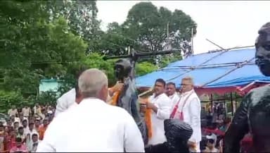 अगिआंव: अगियांव प्रखण्ड के लसाढ़ी गांव में शहीदों के सम्मान में राजकीय समारोह का हुआ आयोजन