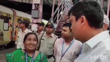 विदिशा नगर: कलेक्टर ने विदिशा रेलवे स्टेशन से जिले के 279 तीर्थयात्रियों को तीर्थ दर्शन योजना के तहत काशी-अयोध्या के लिए किया रवाना