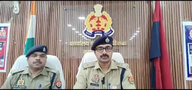 खबर औरैया से अजीतमल पुलिस द्वारा हत्या का 24 घंटे में अभियुक्त गिरफ्तार जानकारी देते पुलिस अधीक्षक
