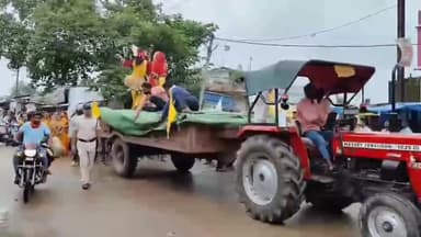 पवई: नगर में भगवान विश्वकर्मा की जयंती धूमधाम से मनाई गई, निकाली गई विशाल शोभायात्रा