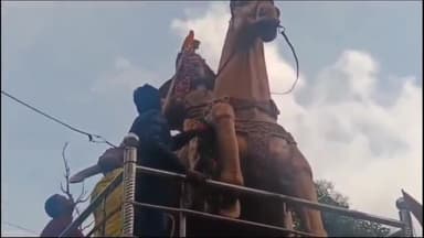 हज़ारीबाग: प्रधानमंत्री नरेंद्र मोदी के जन्मदिन के उपलक्ष्य में शहर में जिला कमेटी भाजपा द्वारा सफाई अभियान चलाया गया।