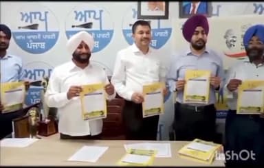 ਐਸਏਐਸ ਨਗਰ ਮੁਹਾਲੀ: ਵਿਧਾਇਕ ਕੁਲਵੰਤ ਨੇ ਸੈਕਟਰ 79 ਵਿੱਚ ਵਾਤਾਵਰਨ ਨੂੰ ਬਿਹਤਰ ਬਣਾਉਣ ਲਈ 17 ਸਤੰਬਰ ਤੋਂ 2 ਅਕਤੂਬਰ ਤੱਕ ਸਵੱਛਤਾ ਮੁਹਿੰਮ ਚਲਾਈ